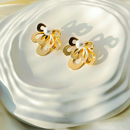 Pearl Ribbon Earrings