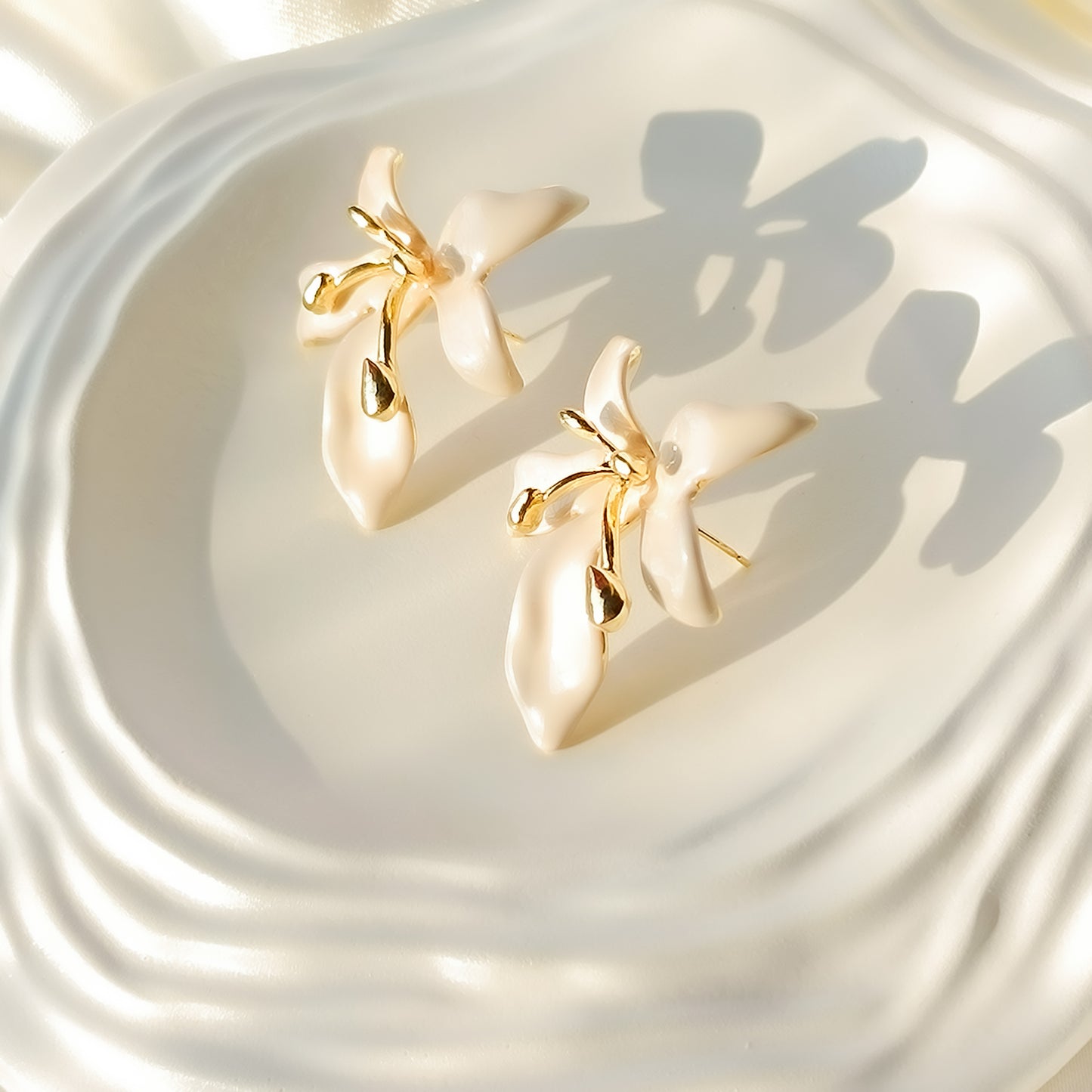 Ivory Bloom Studs Earrings